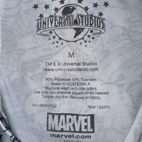 Marvel leggings from Universal Studios - Picture 3 of 3